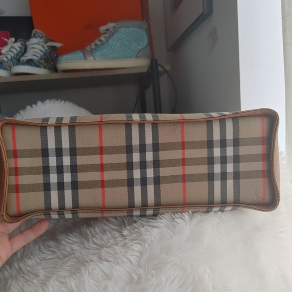 Vintage Burberry Nova Check Horse Canvas & Leather Shoulder Bag - Picture 9 of 16